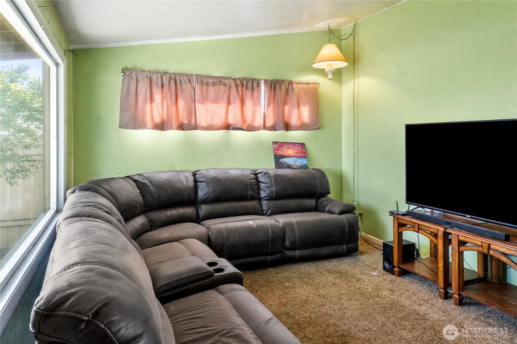 2284 W Rainier Road Property Photo 9