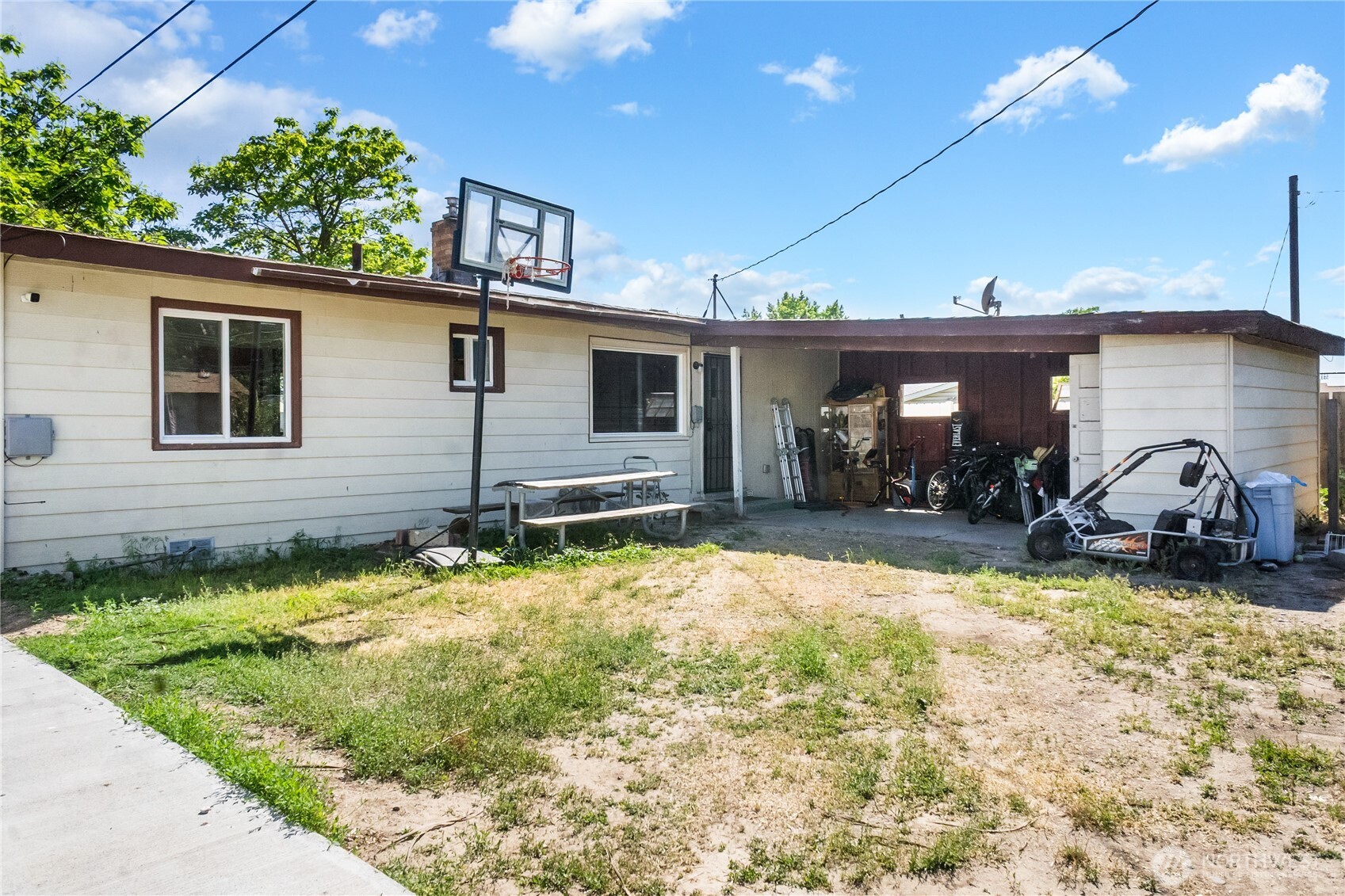 2284 W Rainier Road Property Photo 18