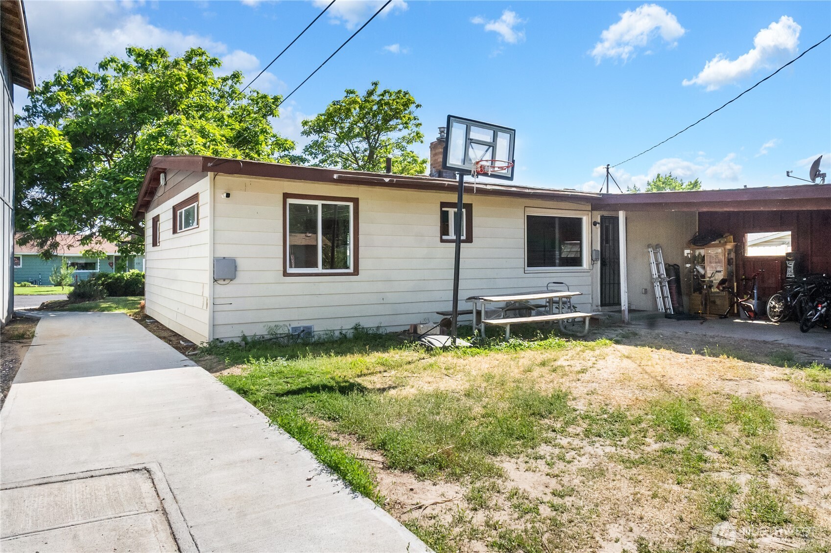 2284 W Rainier Road Property Photo 20