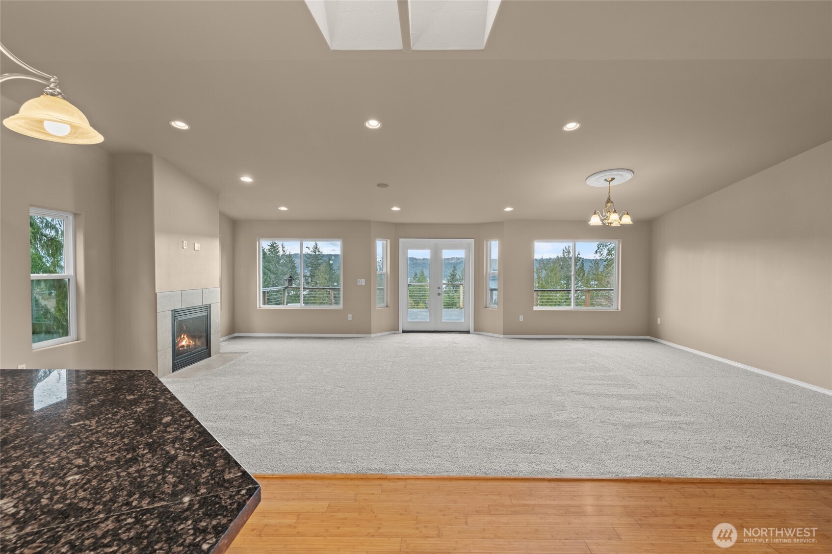231 E Linda Vista Court Property Photo 7
