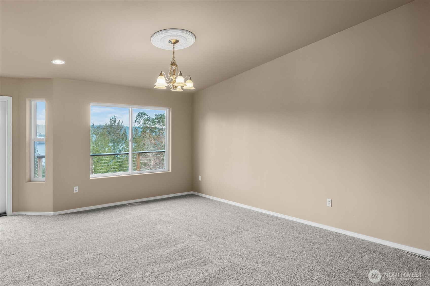 231 E Linda Vista Court Property Photo 12