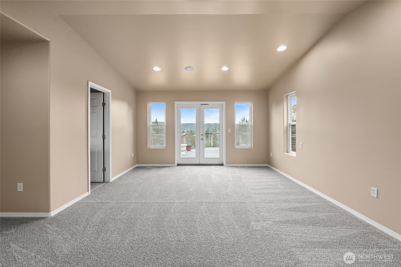 231 E Linda Vista Court Property Photo 13