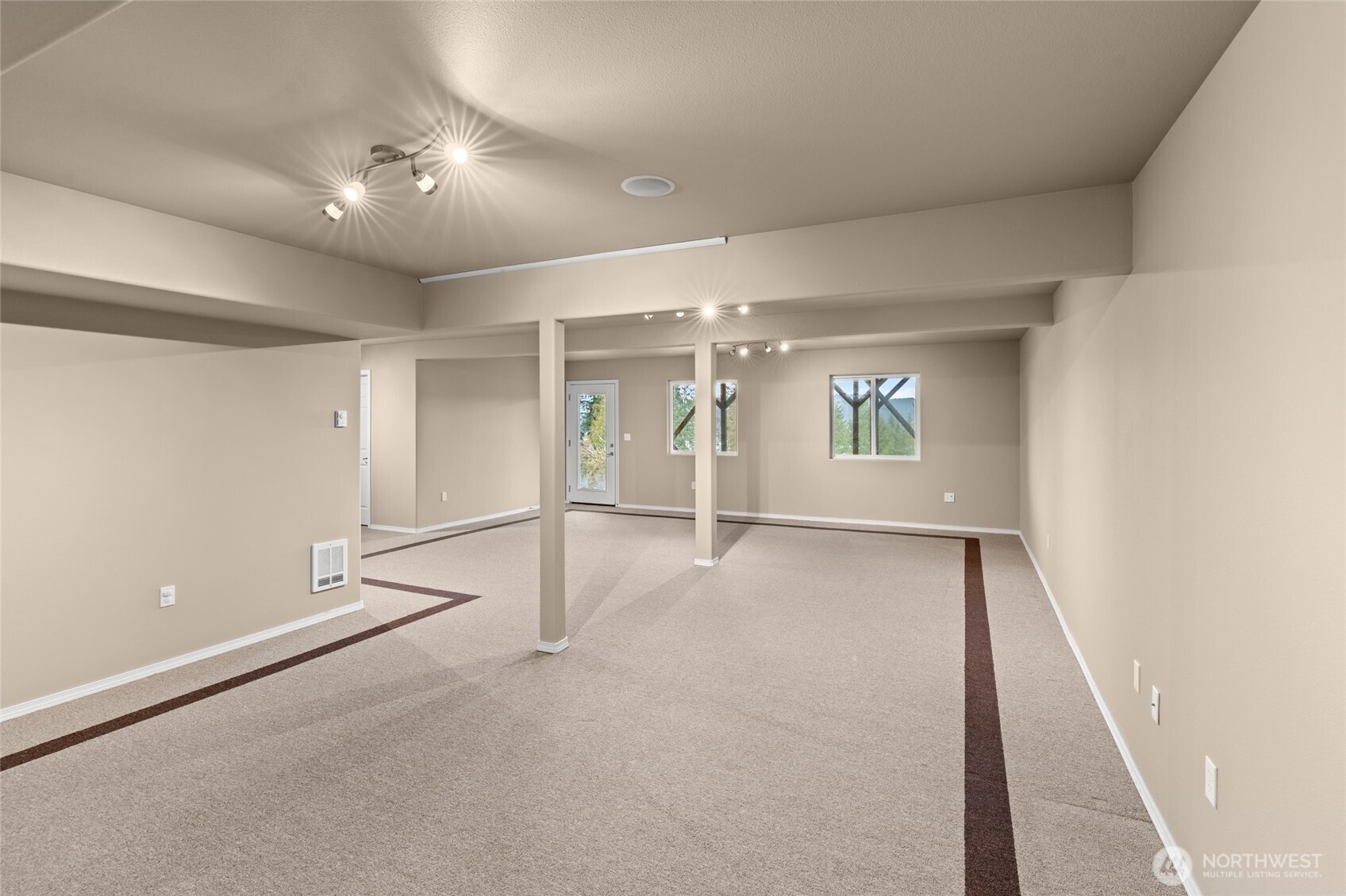 231 E Linda Vista Court Property Photo 25