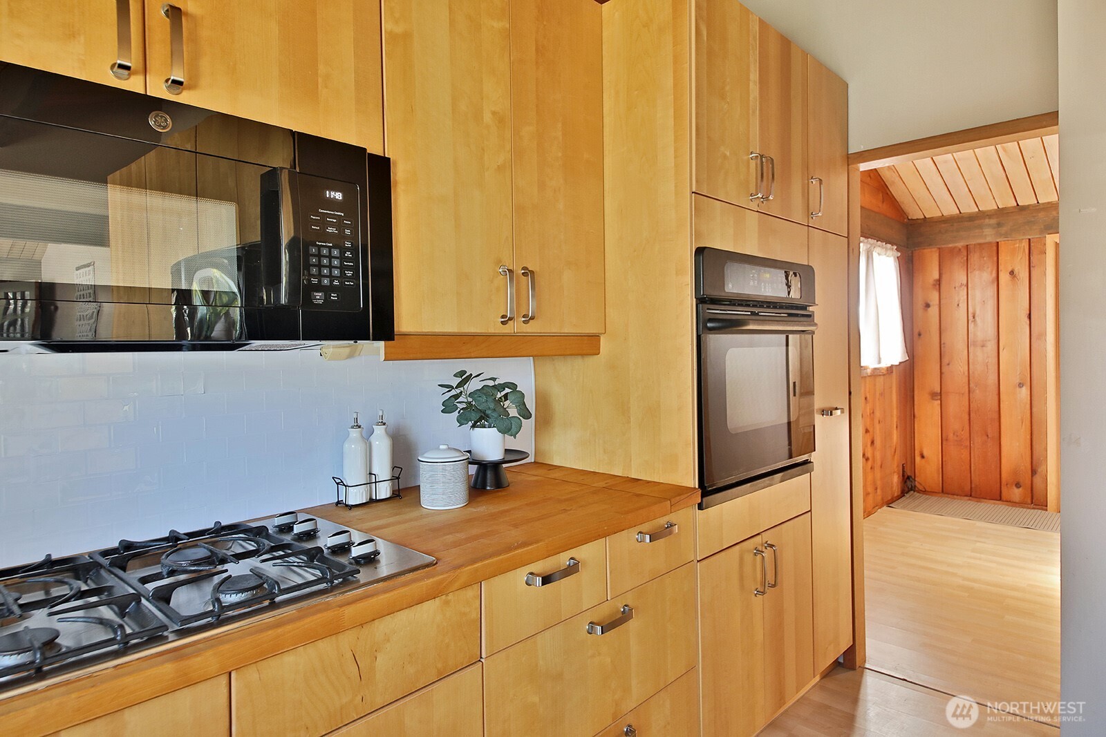 1412 Commodore Place Property Photo 15