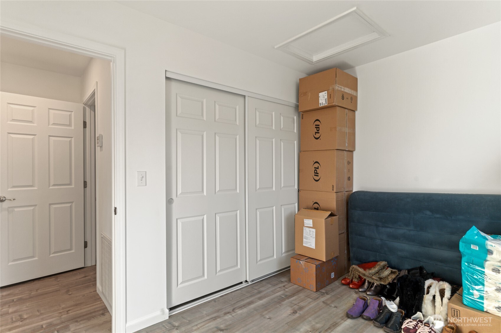 2427 W Texas Street Property Photo 18