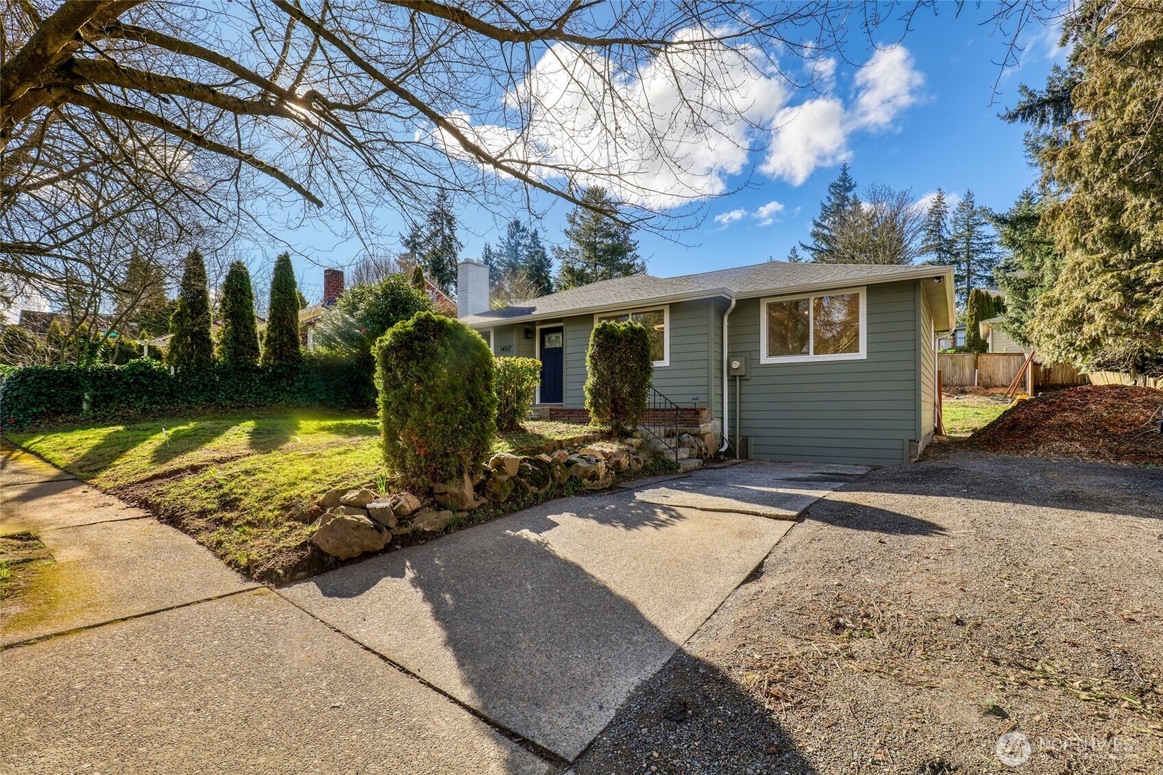 14517 Meridian Avenue Property Photo 14