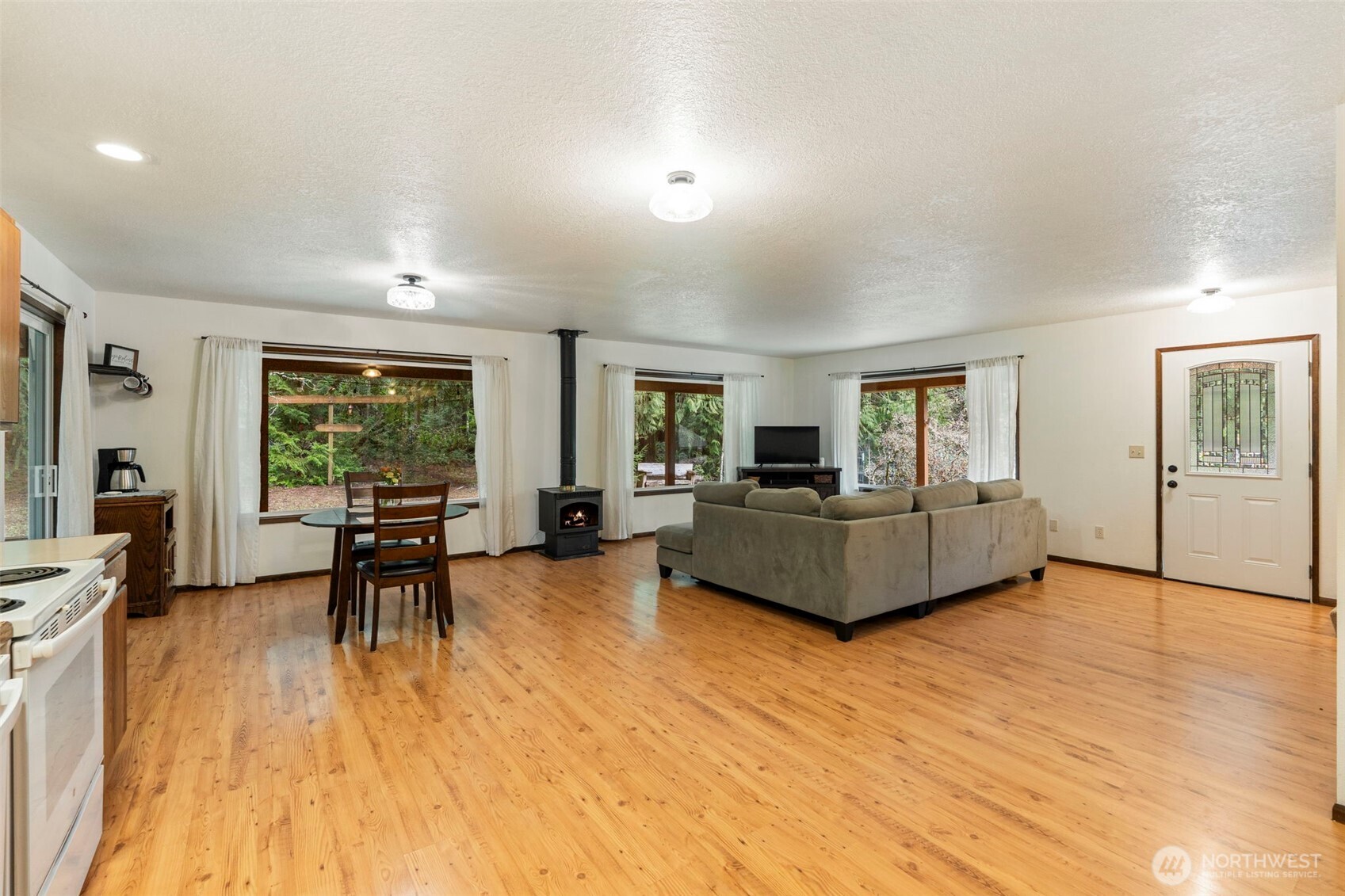 209 Alpha Way Property Photo 14