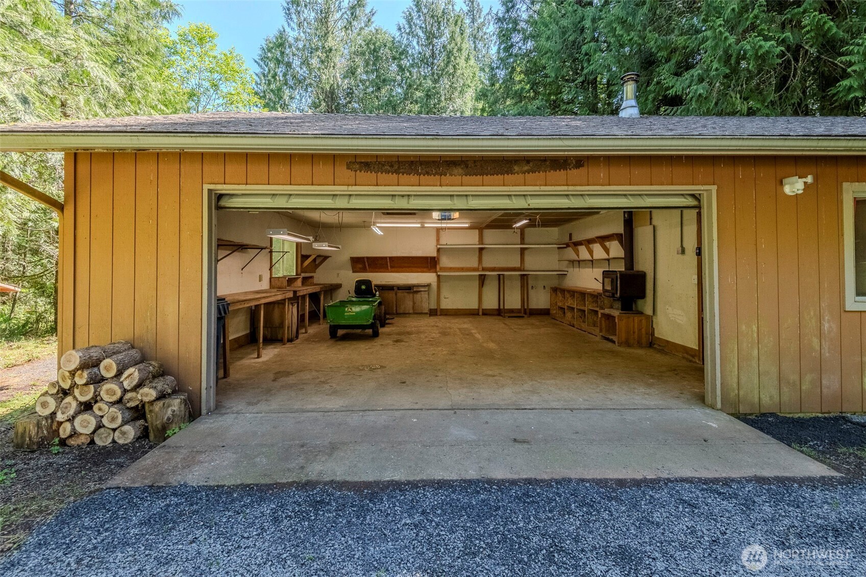 209 Alpha Way Property Photo 31