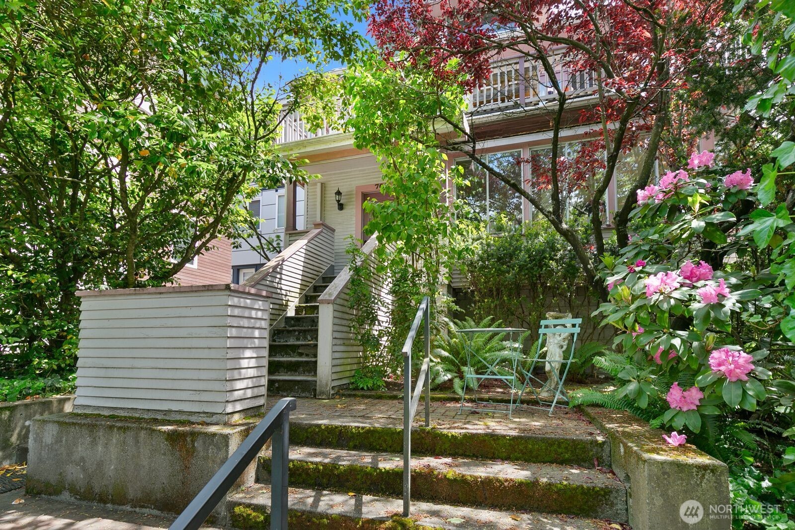 702 11th Avenue Property Photo 4