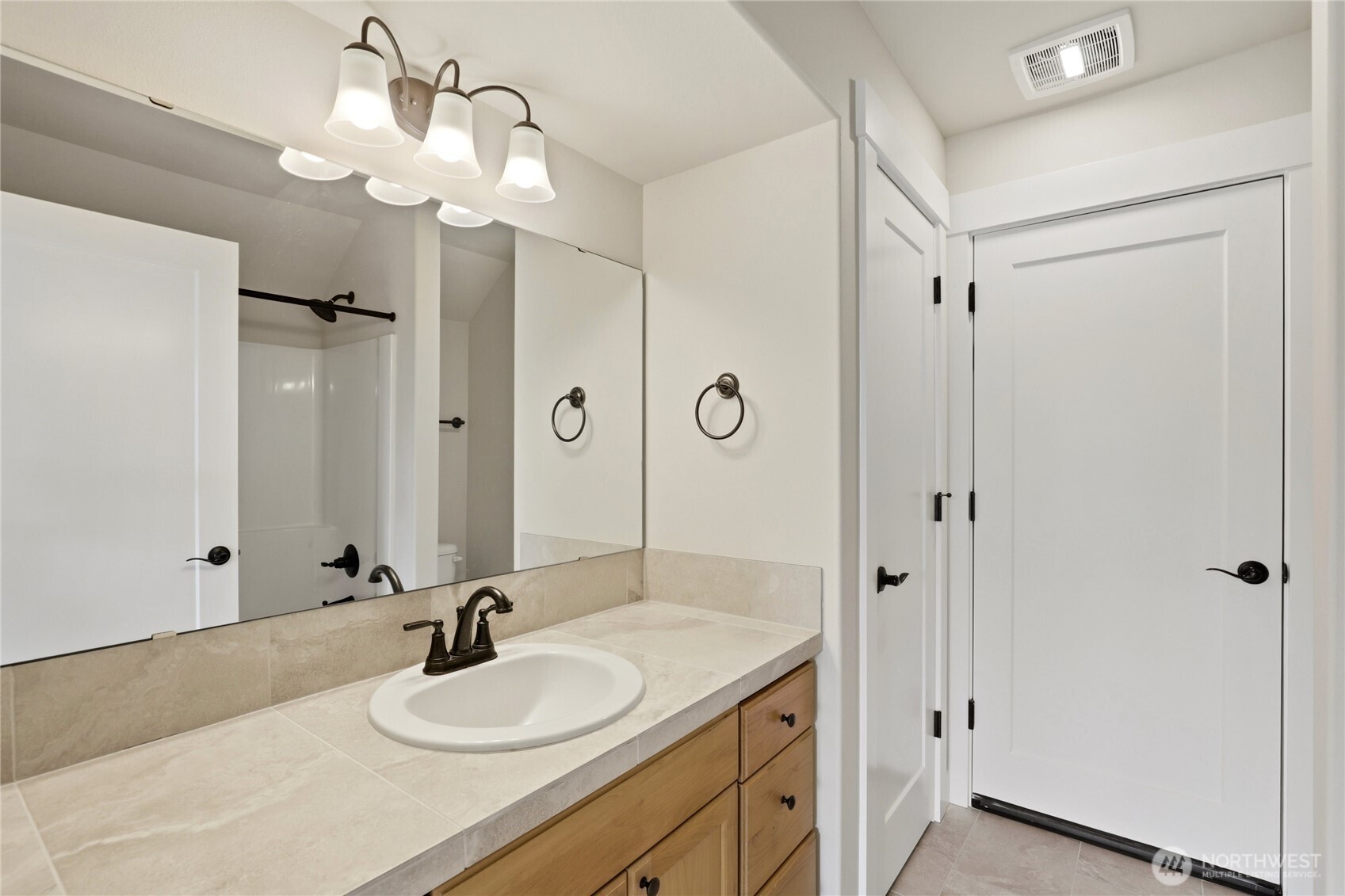 5487 Skyfall Place Property Photo 33