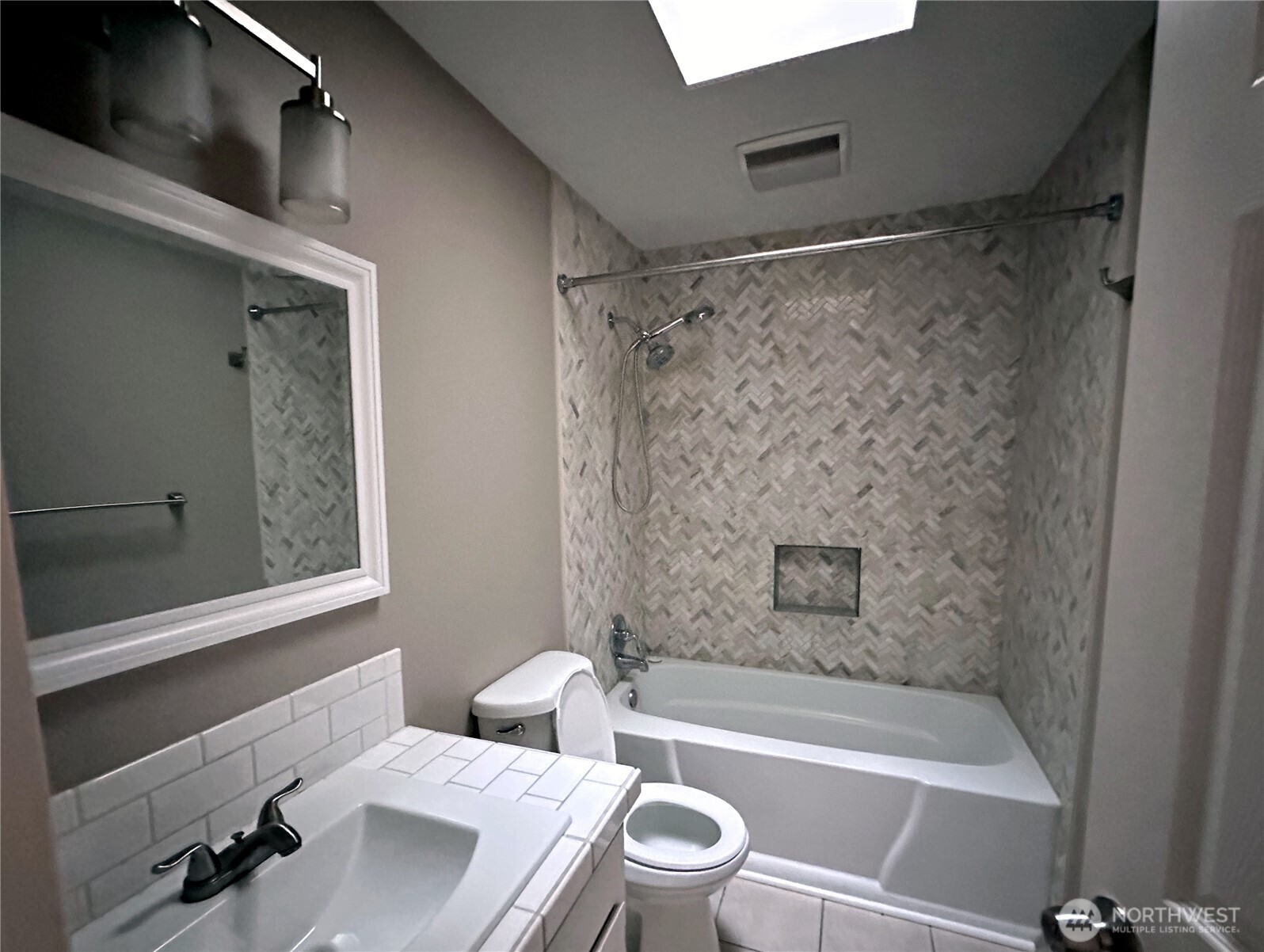 1226 Dewey Drive Property Photo 21