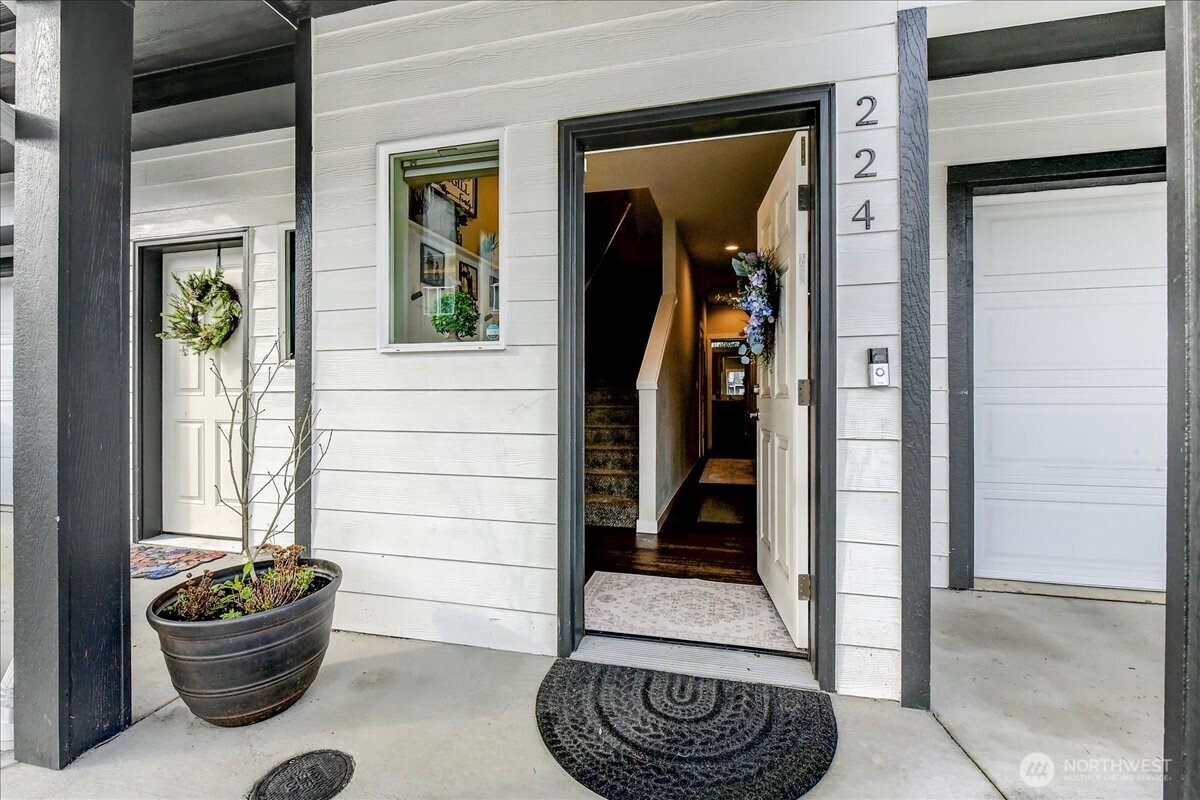 224 Raybird Avenue Property Photo 3
