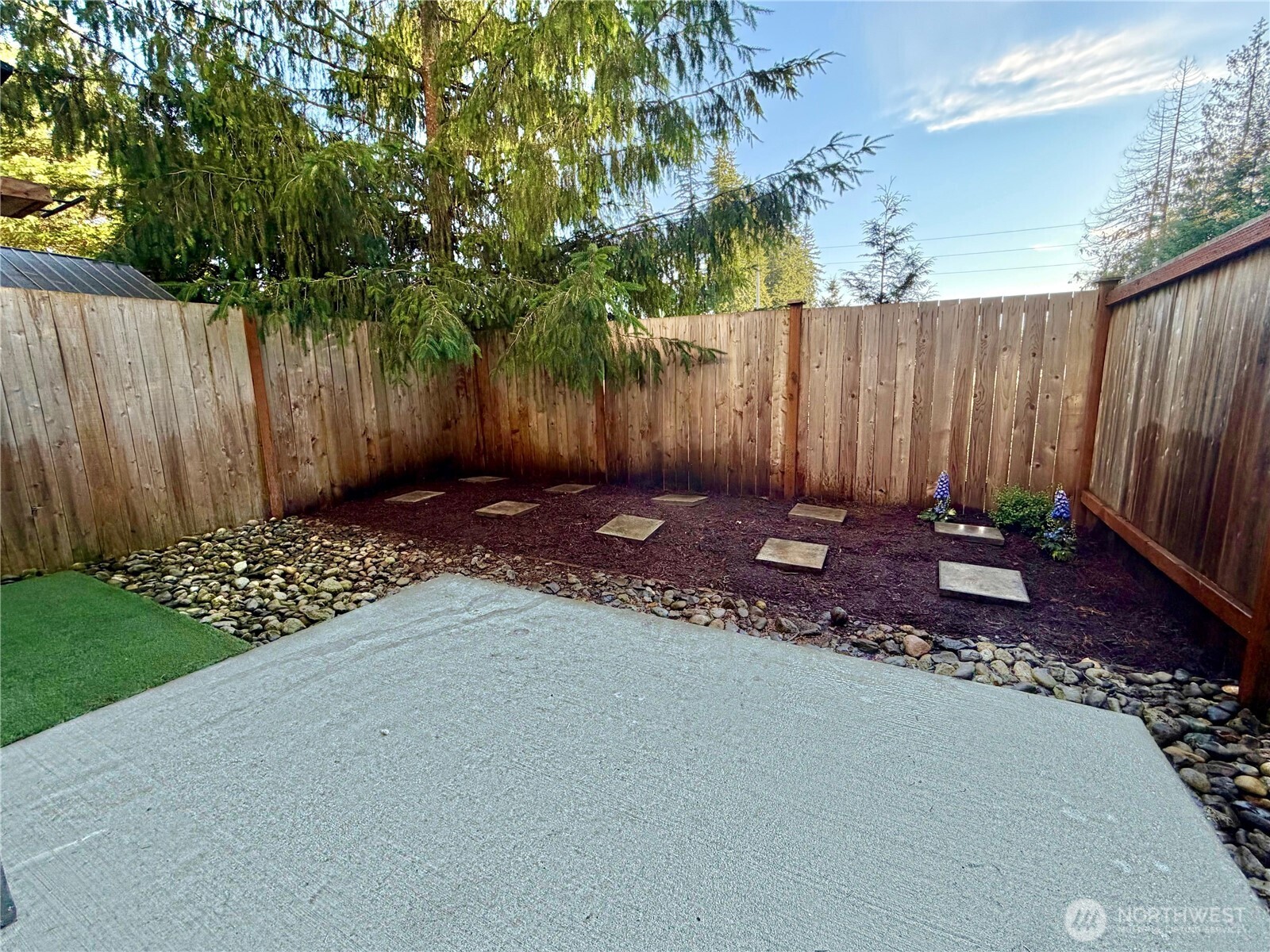224 Raybird Avenue Property Photo 23