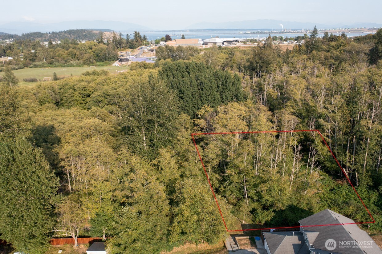 2009 18th Street Property Photo 4