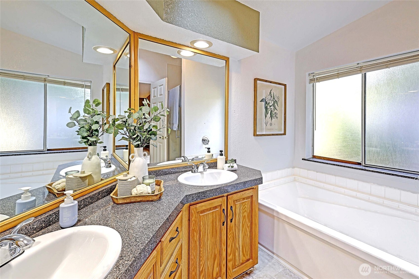 9224 192nd Street Property Photo 17