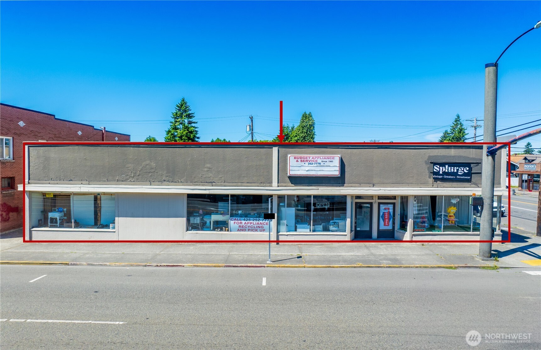 1906 Broadway Property Photo 5
