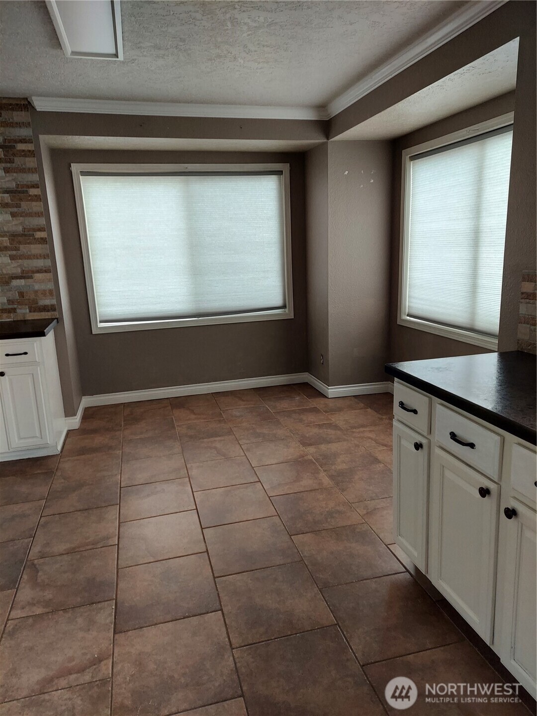 405 Strand Road Property Photo 15