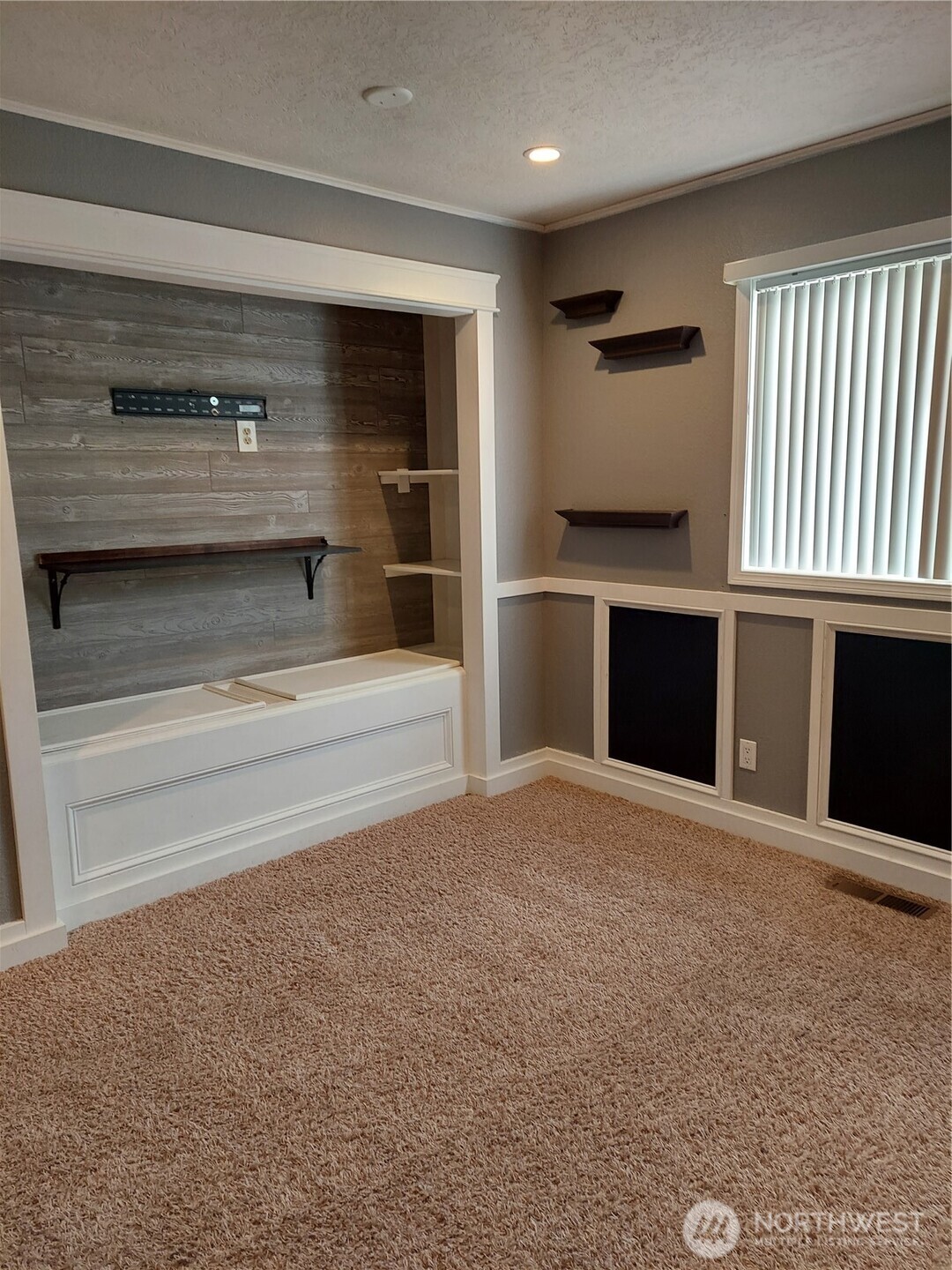 405 Strand Road Property Photo 19