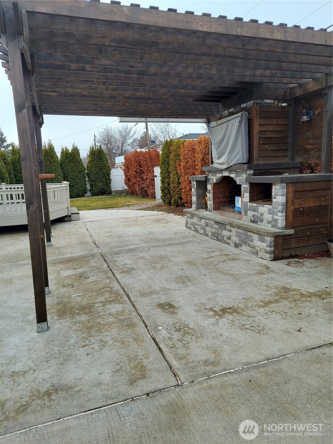 405 Strand Road Property Photo 22