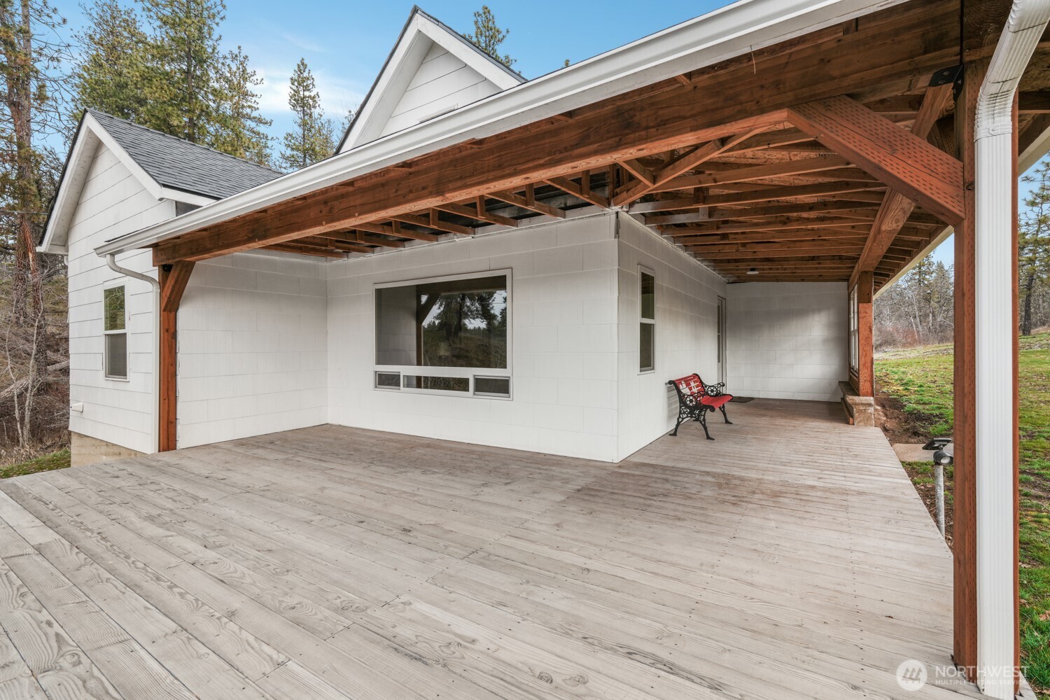 932 Zelinski Road Property Photo 4