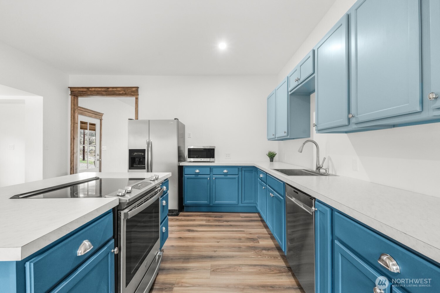 932 Zelinski Road Property Photo 10