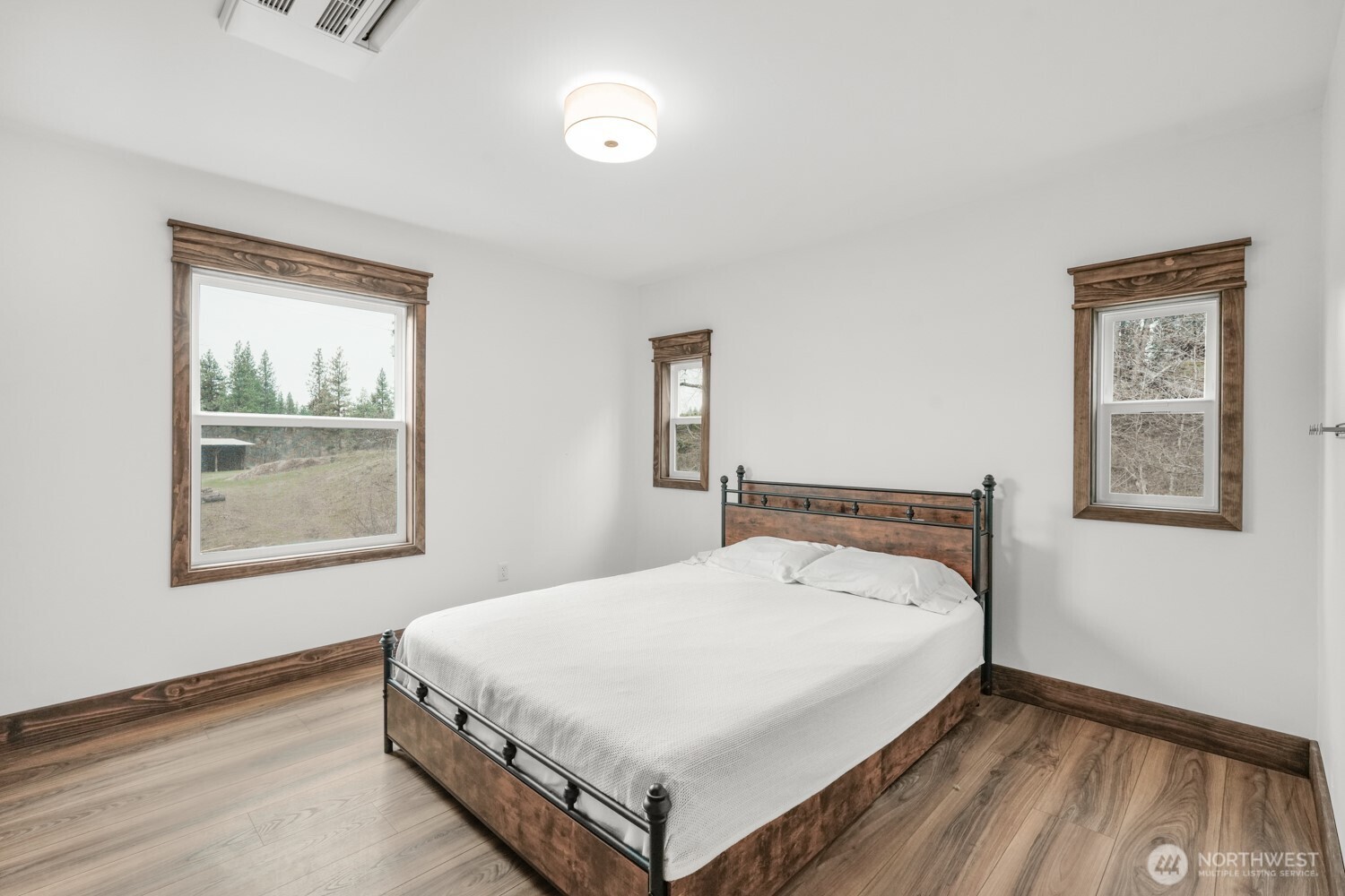 932 Zelinski Road Property Photo 16
