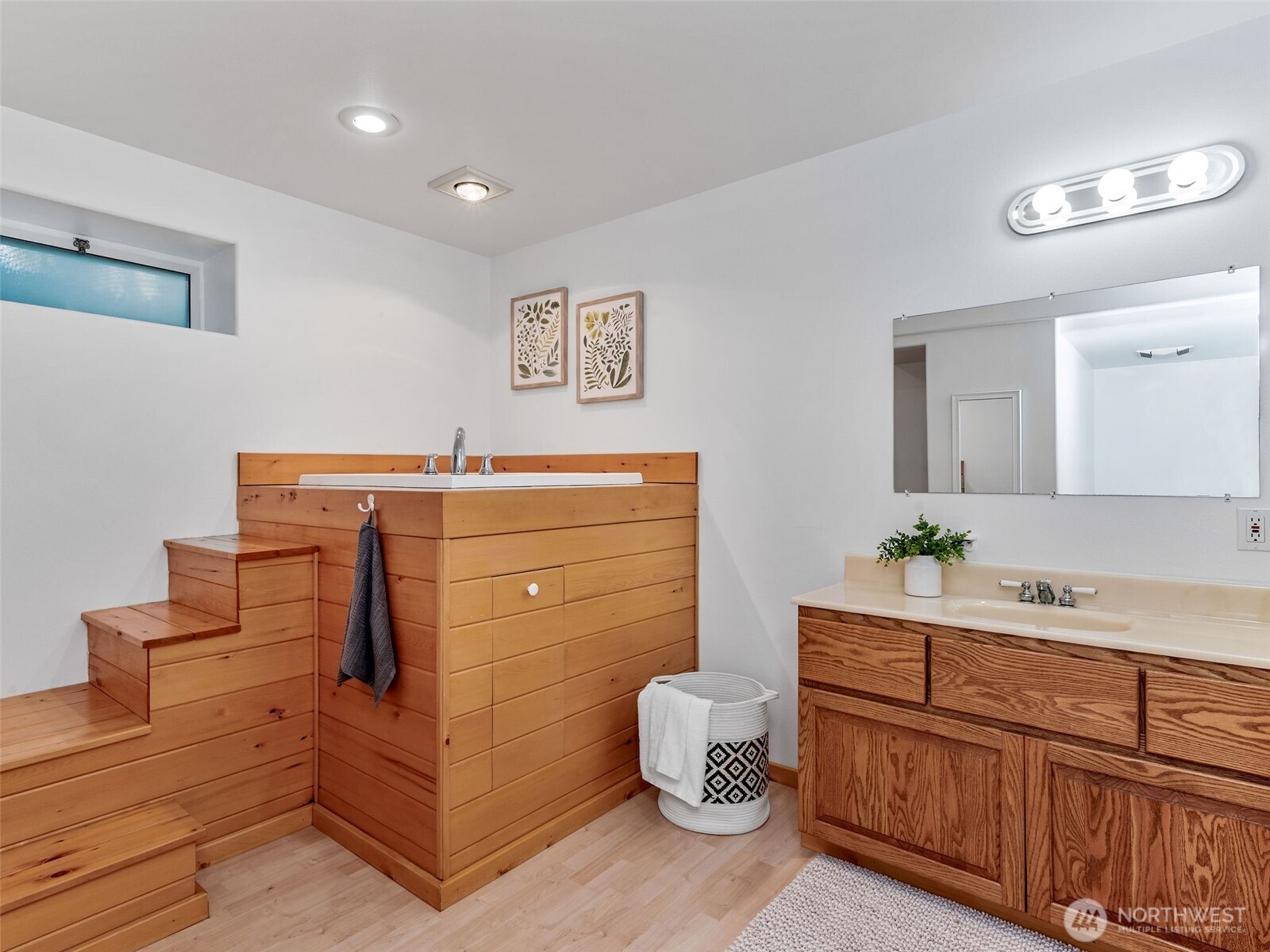 931 Jolie Way Property Photo 32