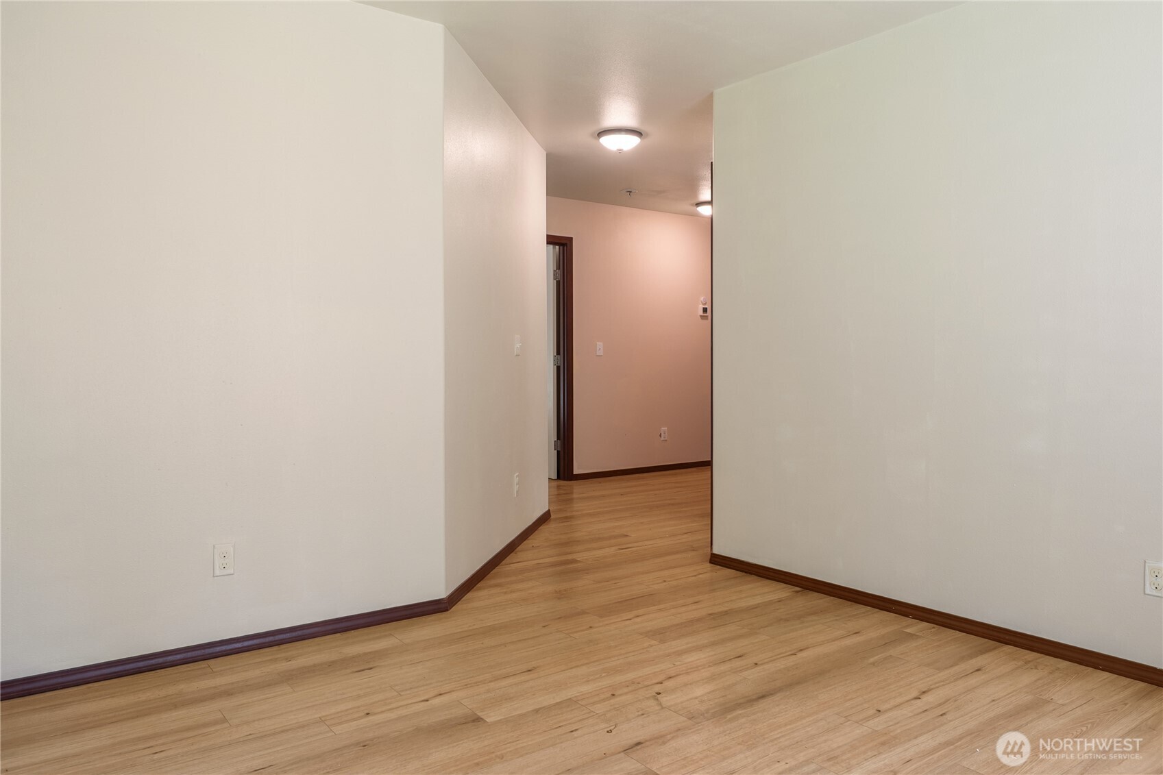 231 W New Moon Lane Property Photo 13