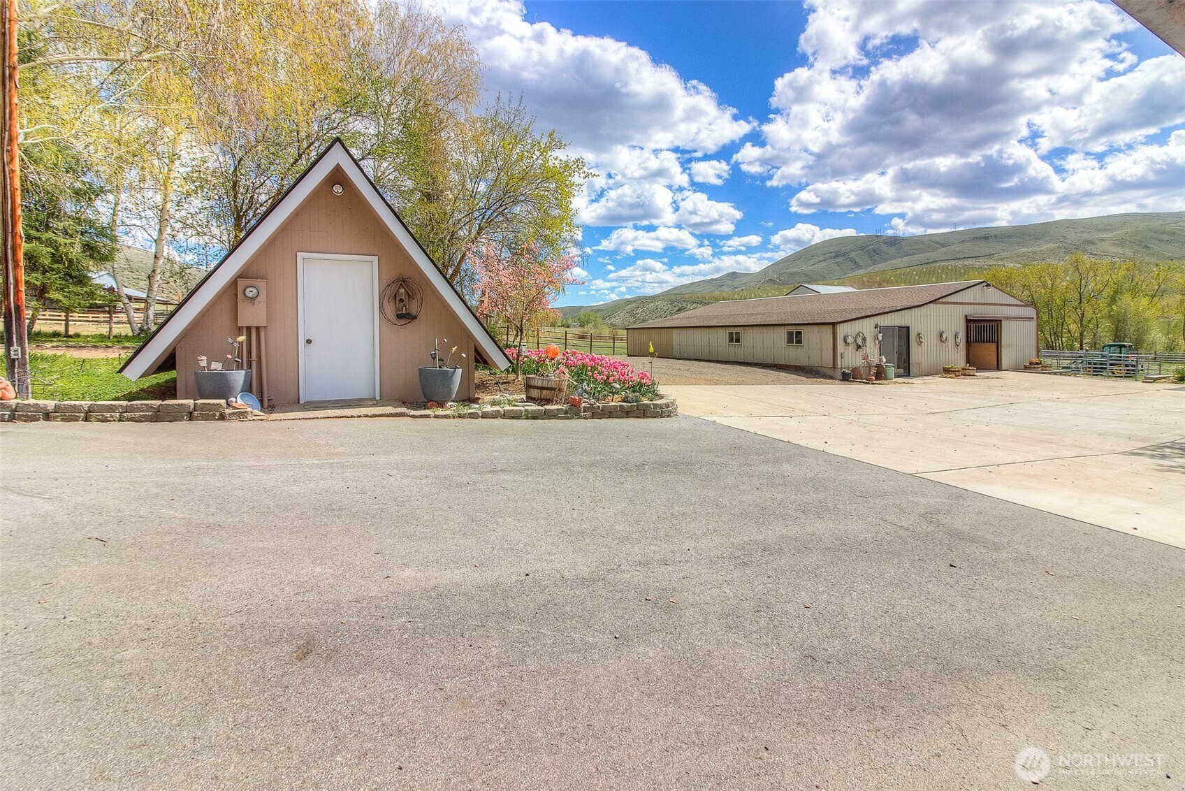 1260 Burbank Creek Road Property Photo 5