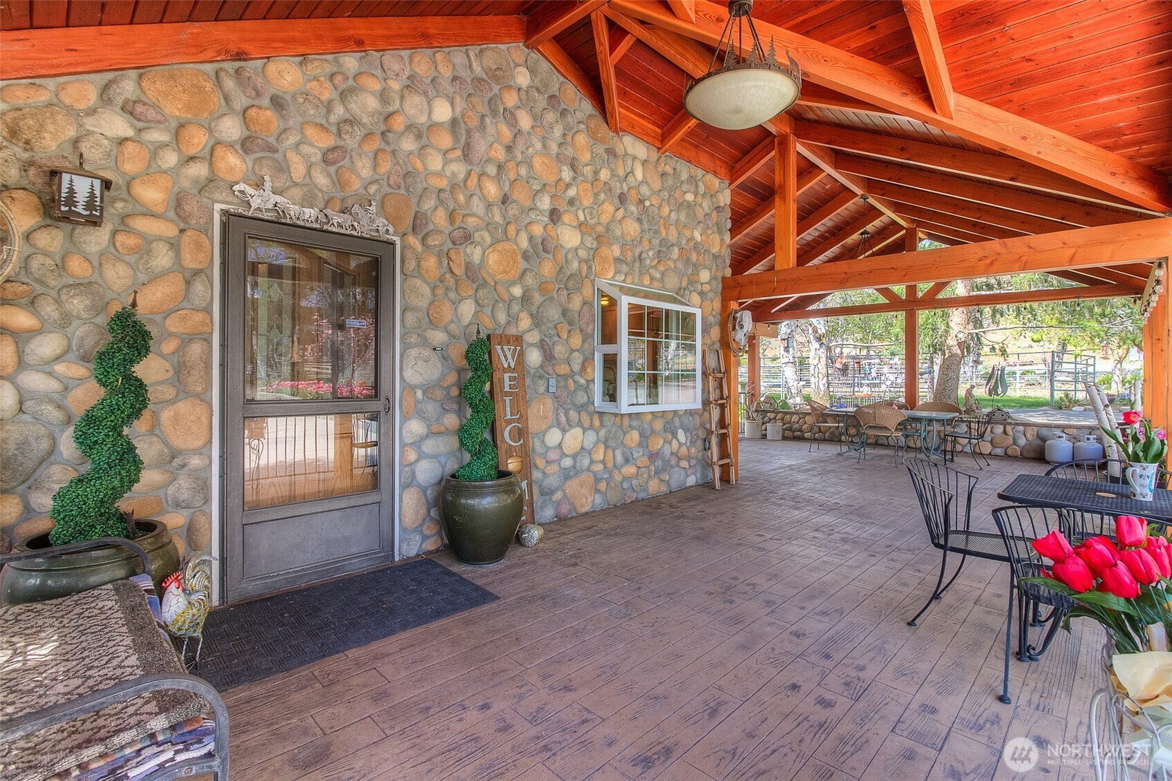 1260 Burbank Creek Road Property Photo 7