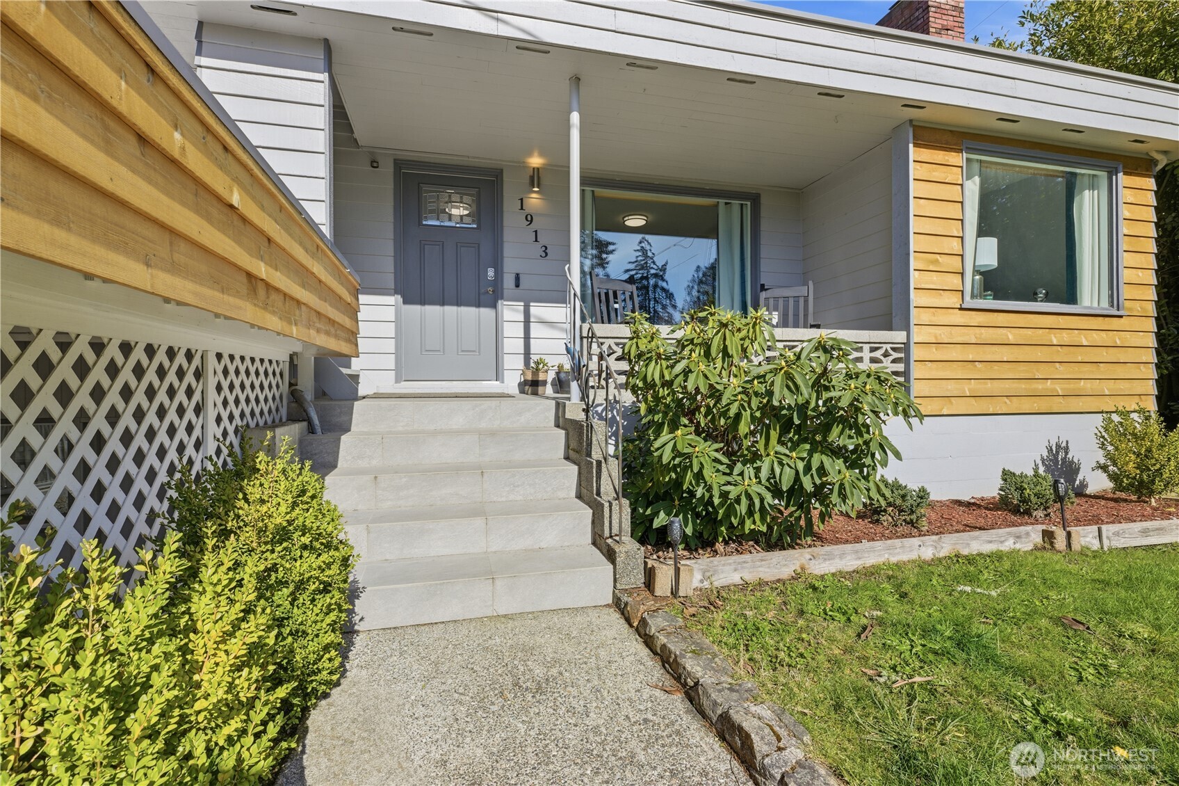 1913 Deville Drive Property Photo 6