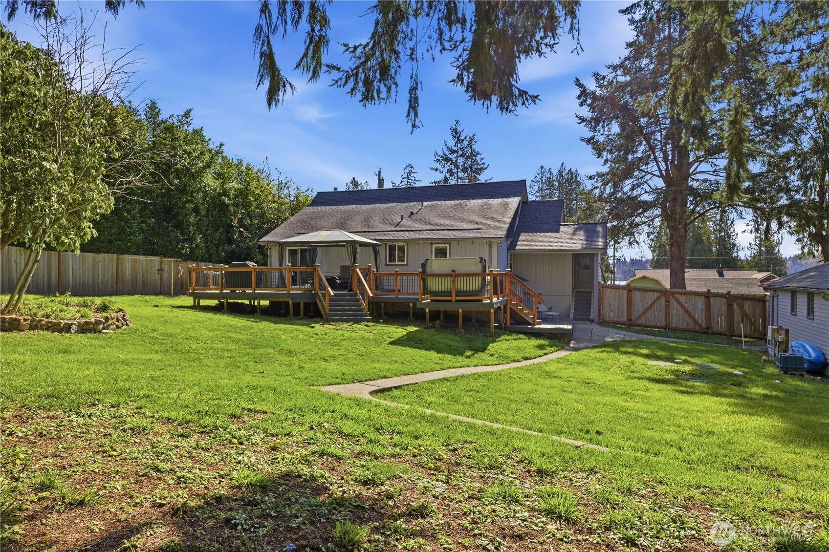 1913 Deville Drive Property Photo 12