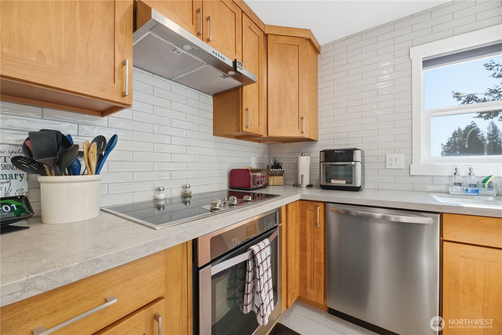 1913 Deville Drive Property Photo 18
