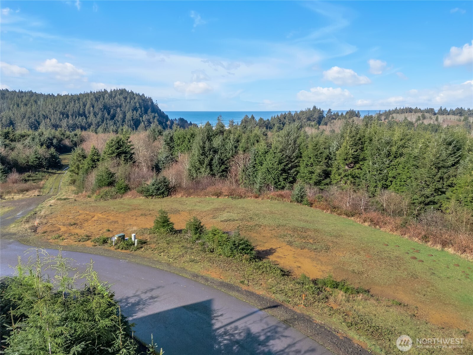 3038 Ocean View Court Property Photo 2