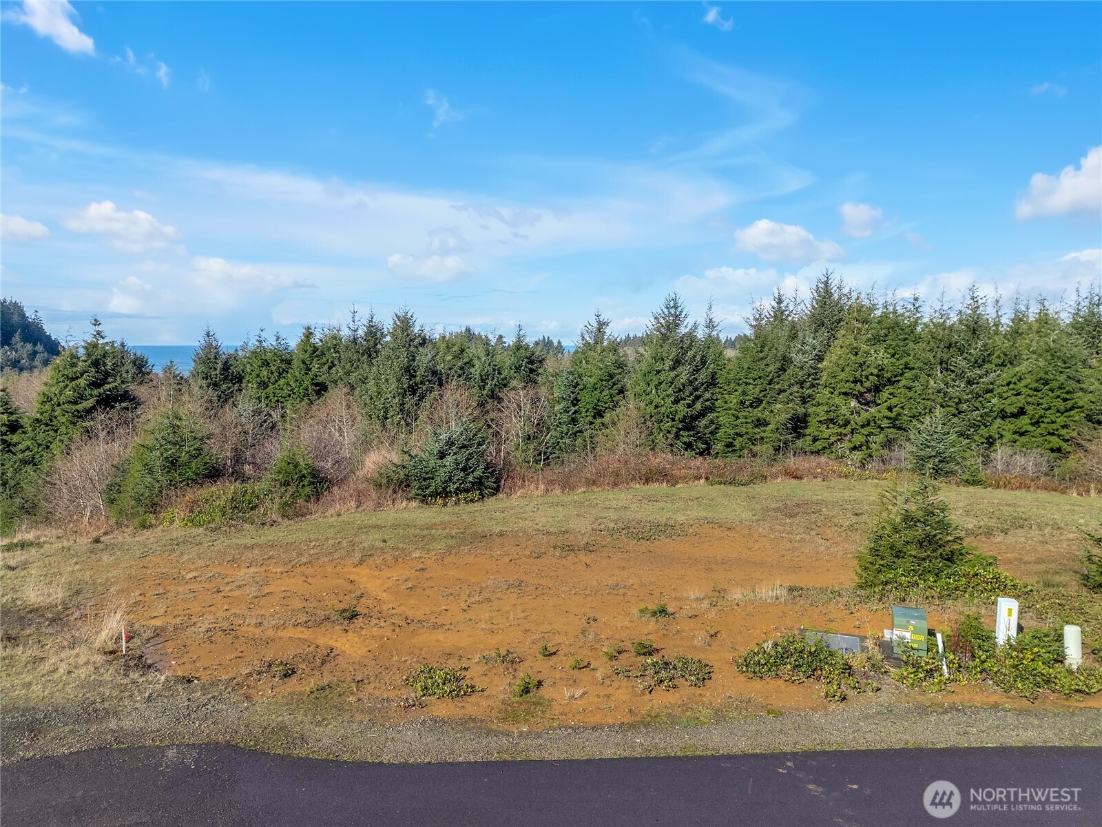 3038 Ocean View Court Property Photo 4