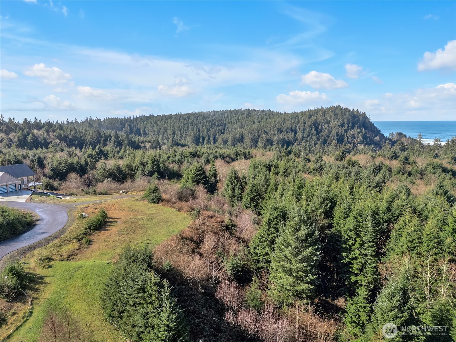 3038 Ocean View Court Property Photo 6