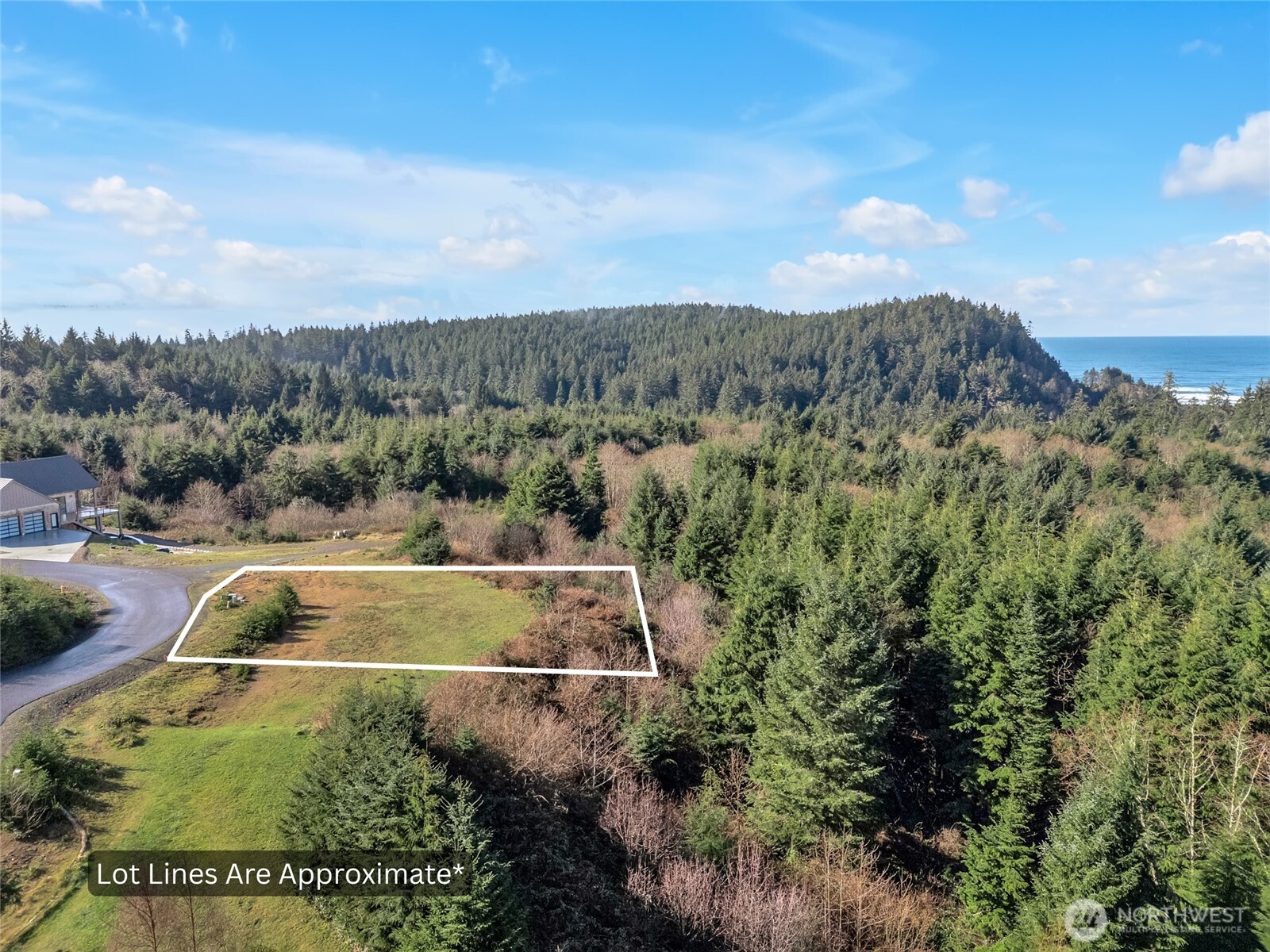 3038 Ocean View Court Property Photo 7