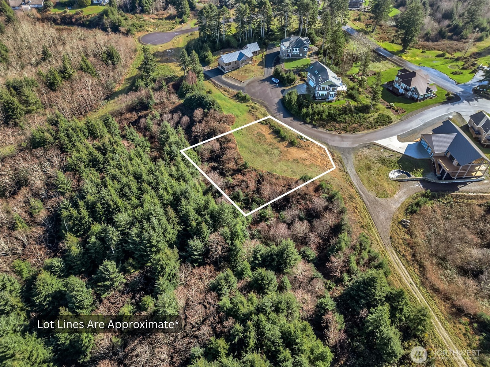3038 Ocean View Court Property Photo 9
