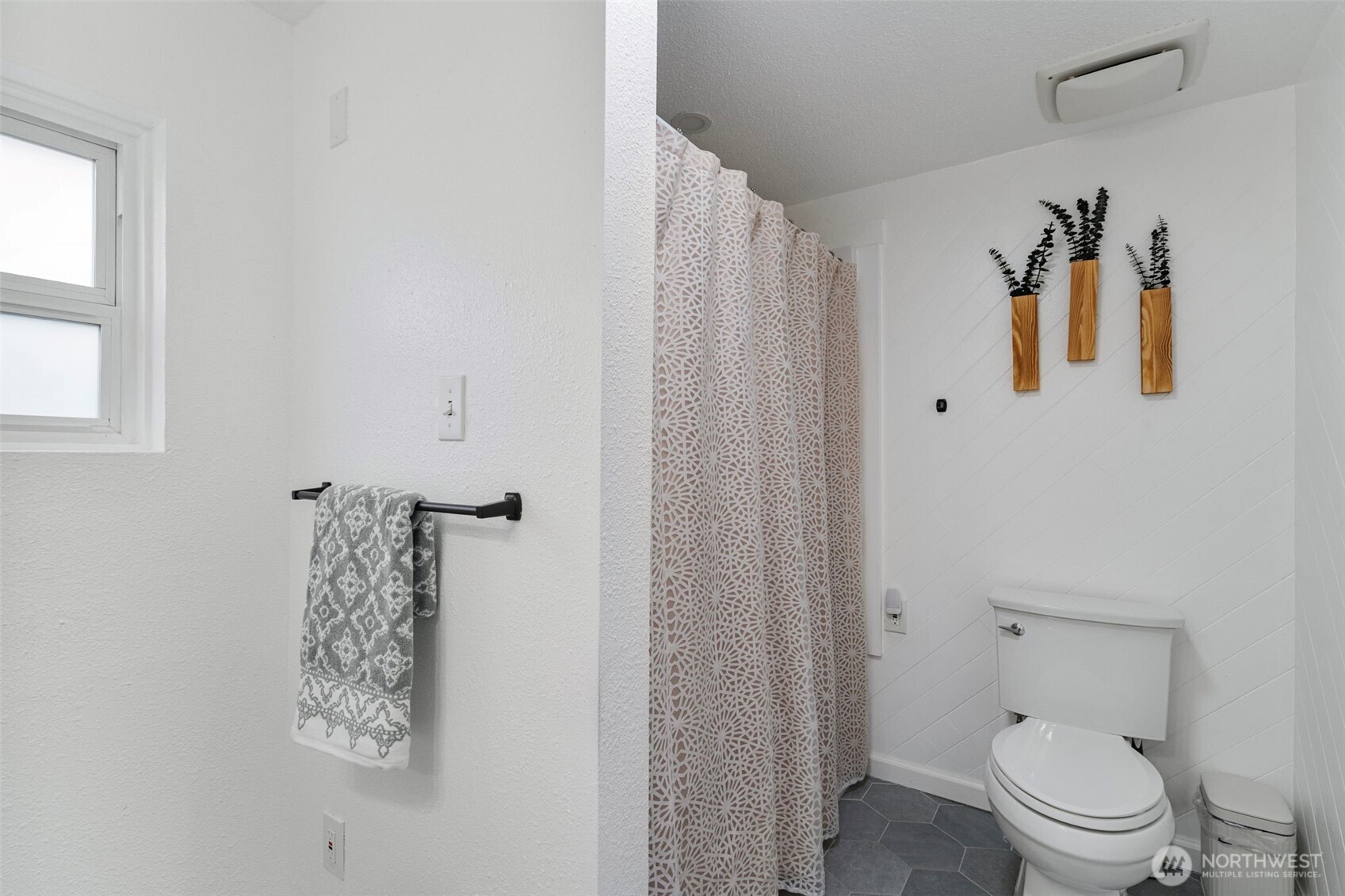 862 King Road Property Photo 24