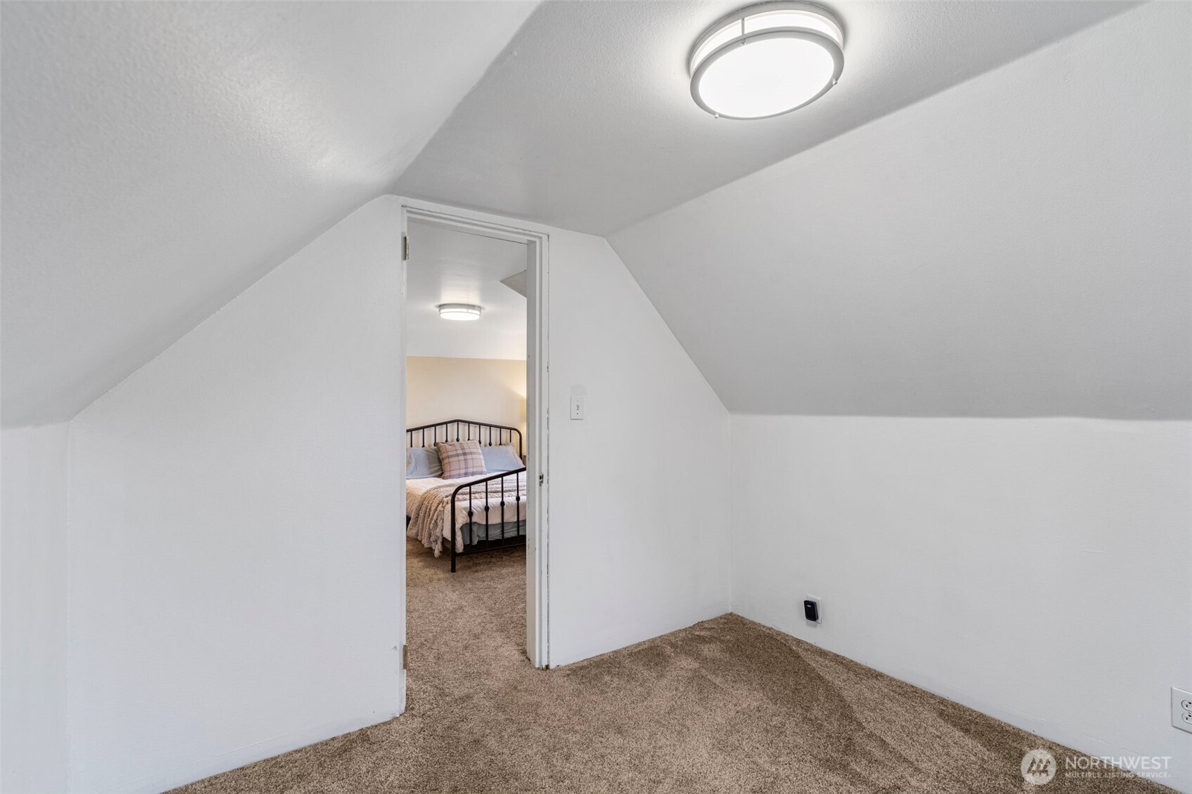 862 King Road Property Photo 31