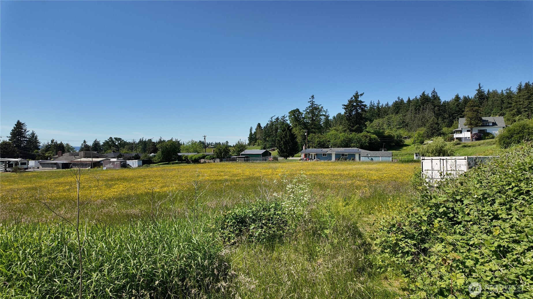 8915 286th Place Property Photo 4