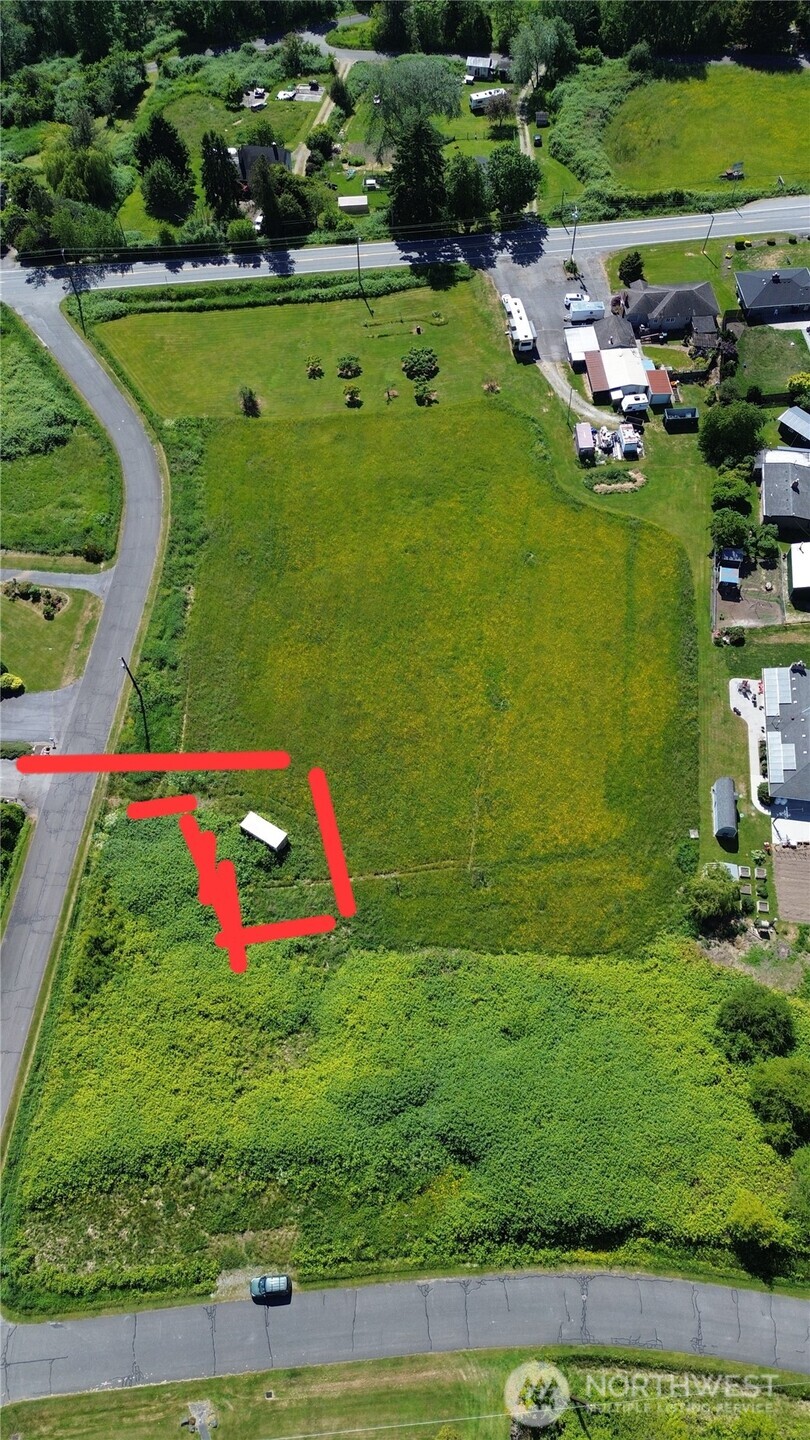 8915 286th Place Property Photo 5