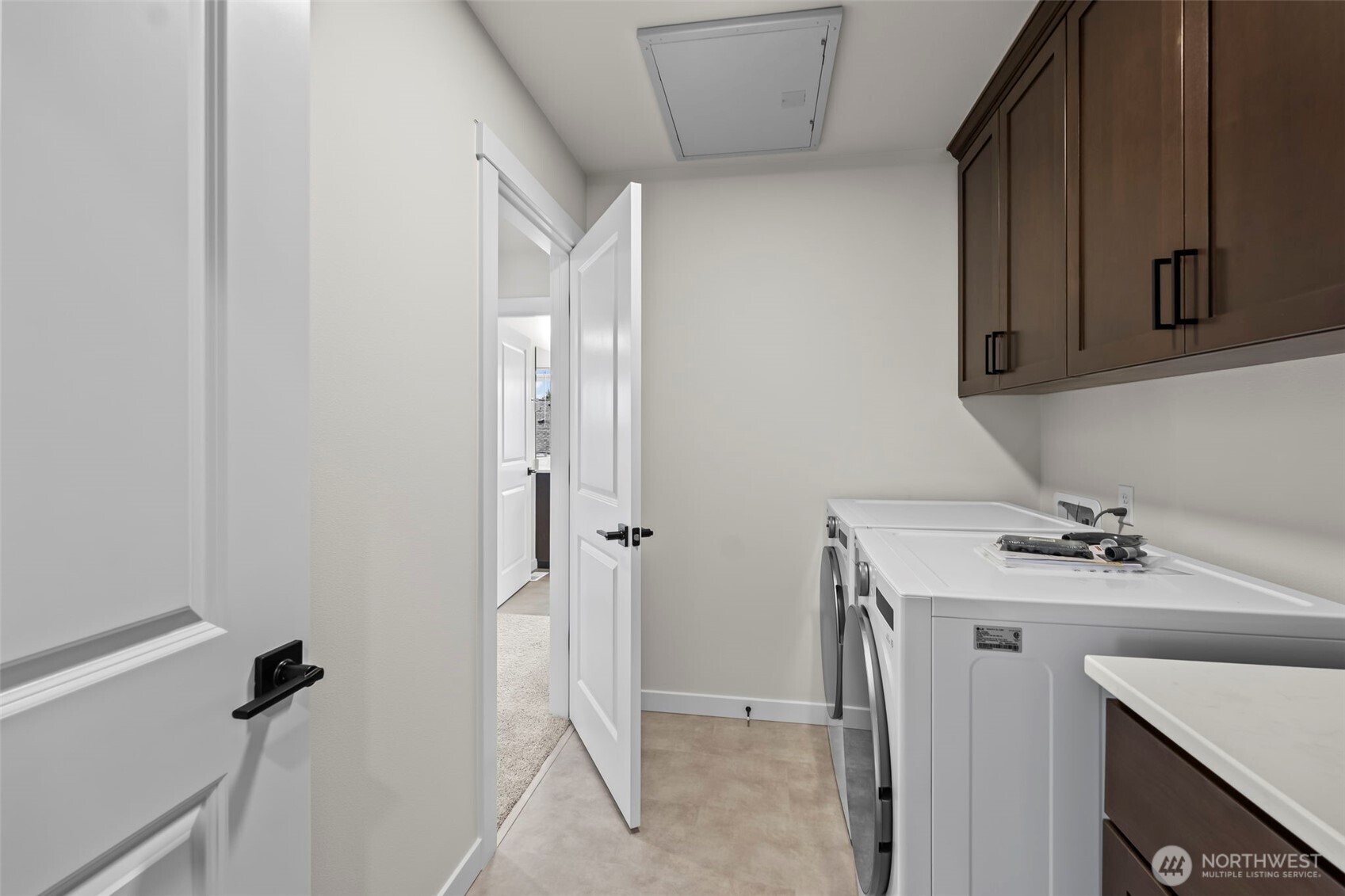 3183 Roosevelt Avenue Property Photo 29