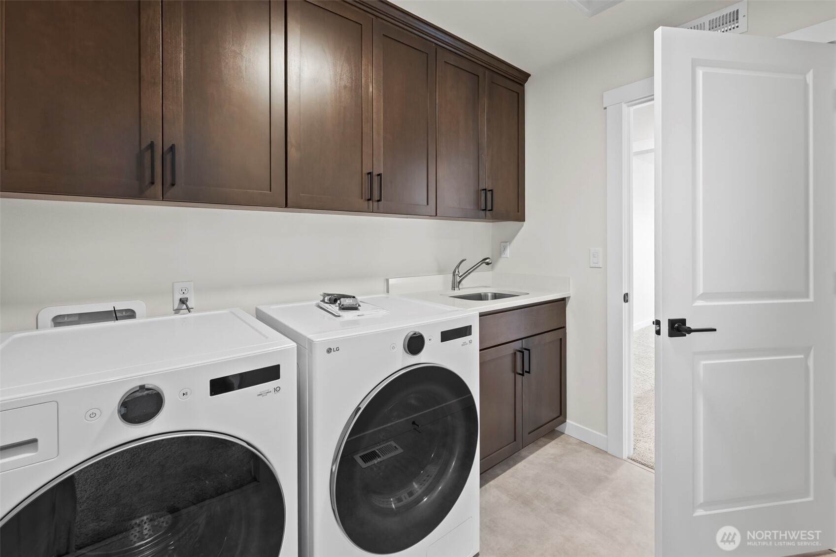 3183 Roosevelt Avenue Property Photo 32