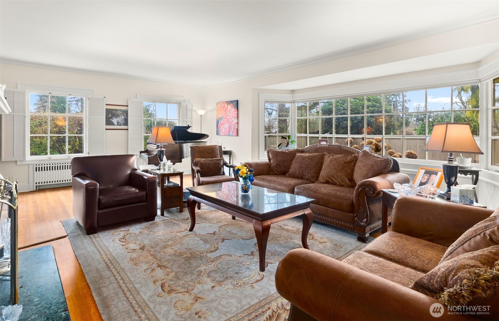 1100 N Broadway Property Photo 5
