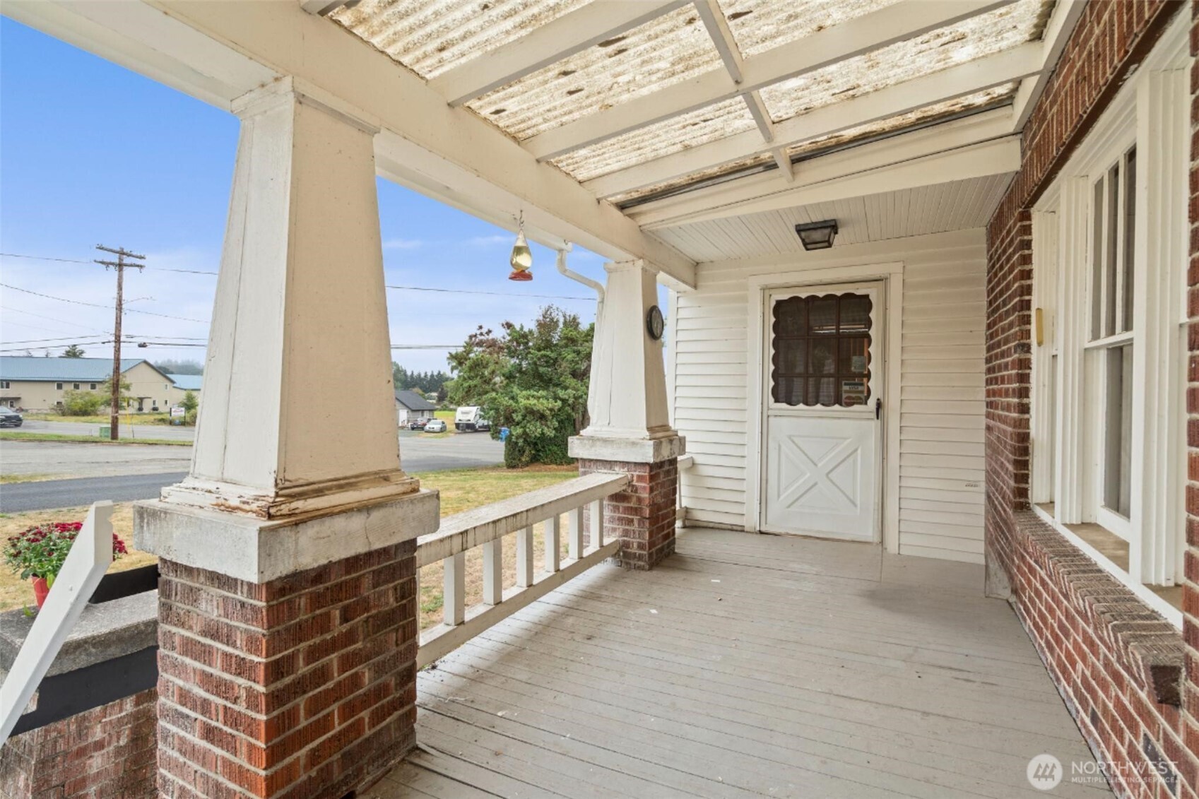 26 Se Spring Street Property Photo 4