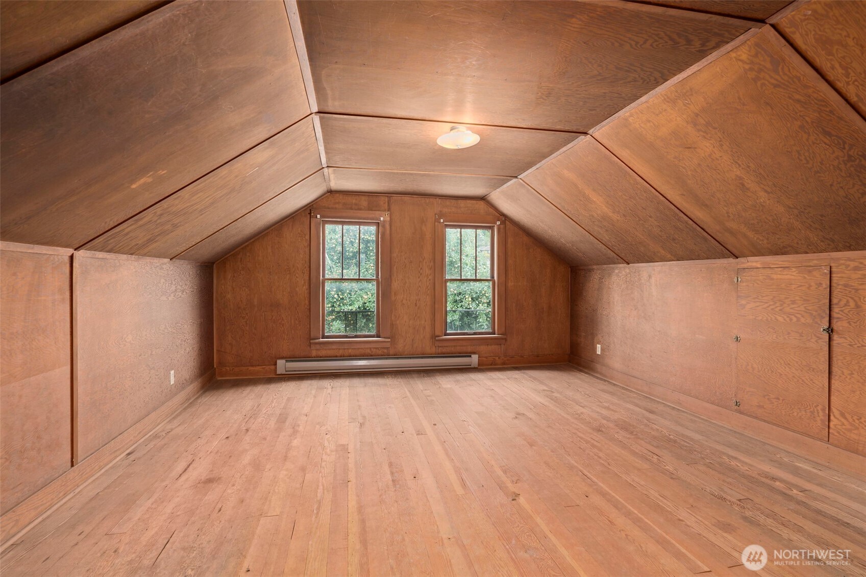 26 Se Spring Street Property Photo 23