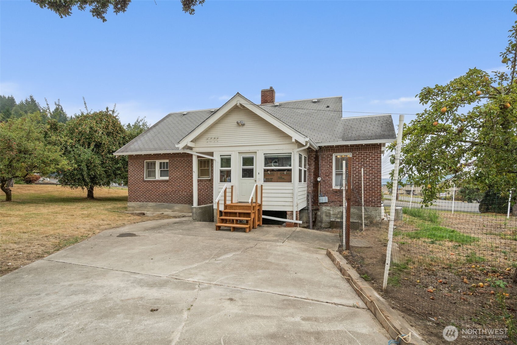 26 Se Spring Street Property Photo 29