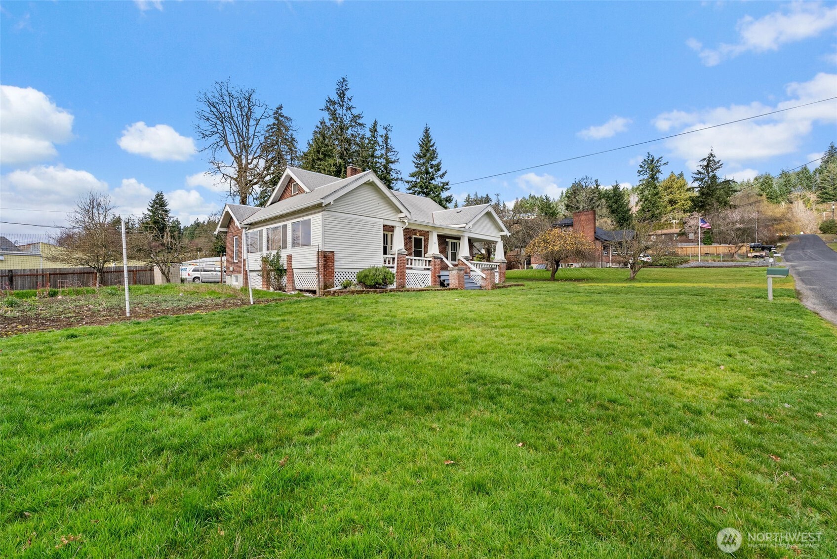 26 Se Spring Street Property Photo 31