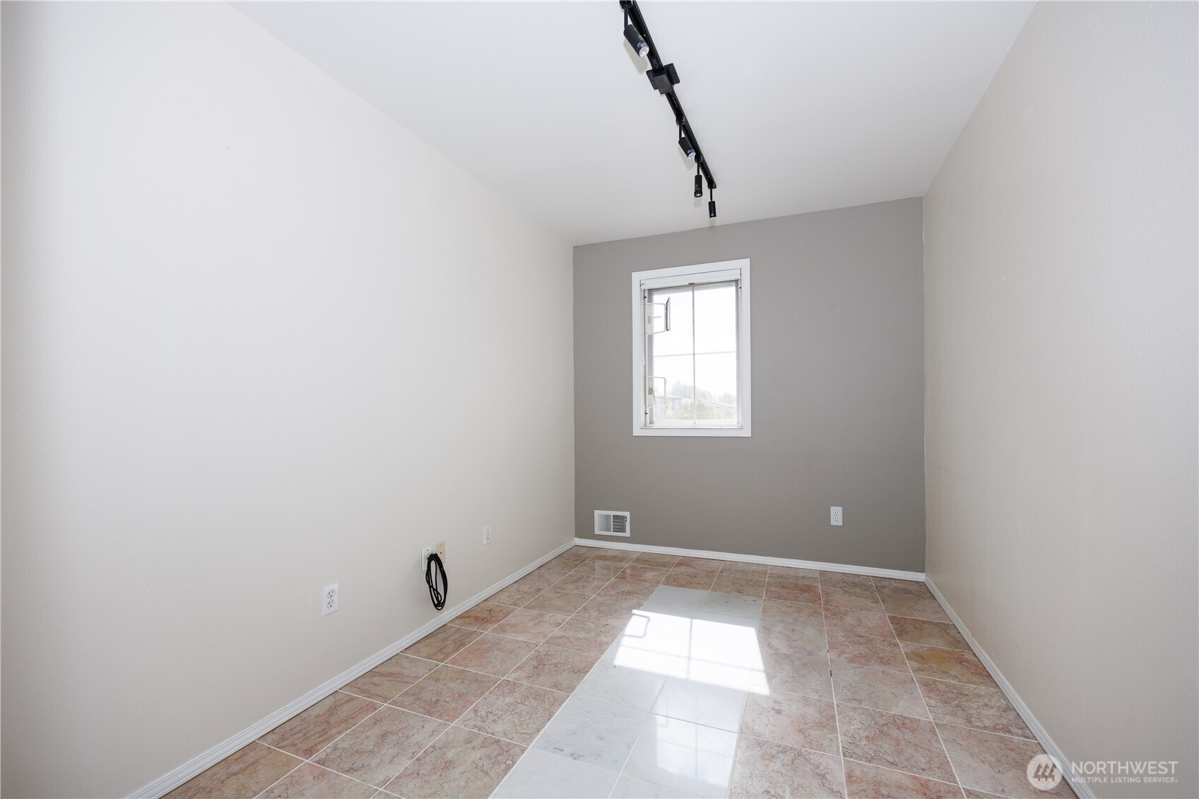 545 W Kellogg Road Property Photo 28